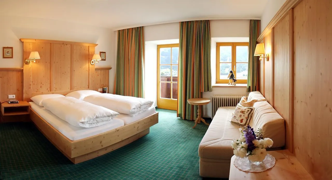 Guest house Landgut Thalerhof Hotel Telfes im Stubai
